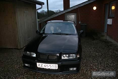 BMW e36 318i   SOLGT billede 4