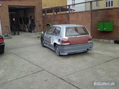 Nissan sunny twincame billede 13