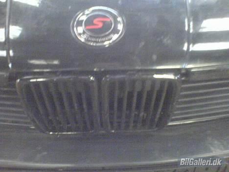 BMW E 30 SKROTTET - bare så den er lidt anderledes billede 7