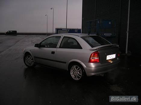 Opel Astra G sport. Solgt... - Dagen efter jeg havde købt den. (23/1-07) billede 2