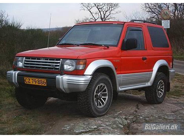 Mitsubishi Pajero 3,0 V6 GLX aut 4X4 - 1993 - Træk - m/bremser 2800 kg ...