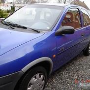 Opel corsa b swing *SOLGT*