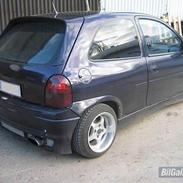 Opel corsa 1,4 16v sport solgt