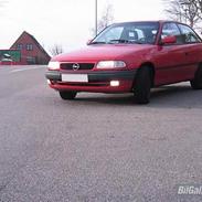 Opel Astra 1,6 GL