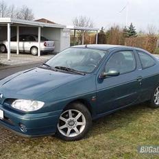 Renault Megane Coupé 2L16V  solgt