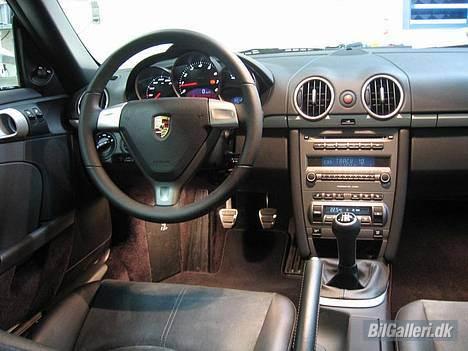 Audi A3 1,8T Ambition [Solgt] - Kabinen er virkelig fed og kompakt som den skal være, der er bestilt originalt navigation. billede 19