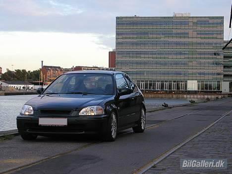 Honda civic 1,6 vti (SOLGT) billede 2