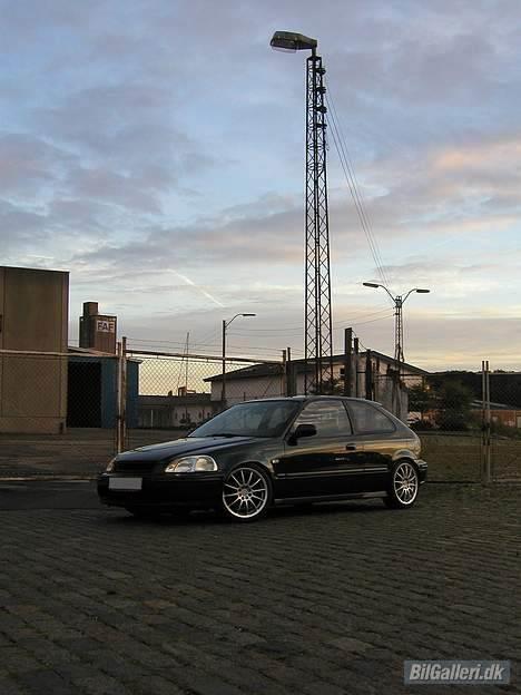 Honda civic 1,6 vti (SOLGT) billede 3