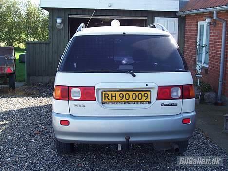 Toyota sportsvan solgt billede 2