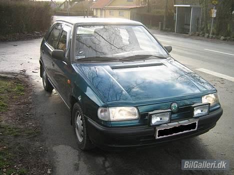 Skoda Felicia SOLGT - Et fra fronten billede 3