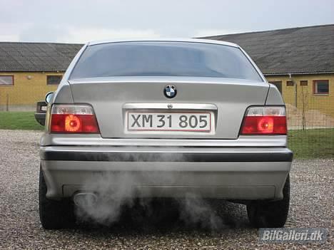 BMW 320i Vanos billede 18