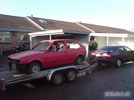 VW polo coupe solgt - På vej til maler billede 2