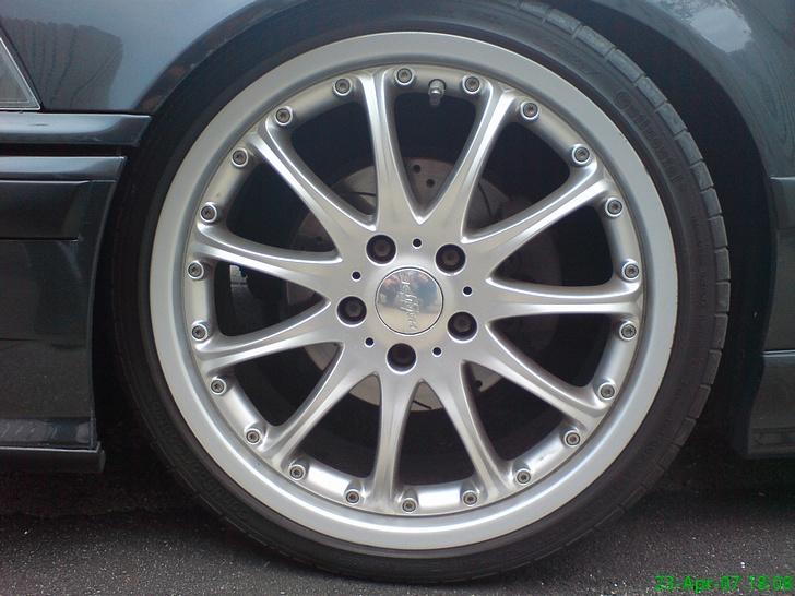 BMW 325i Cabriolet *SOLGT*  billede 9