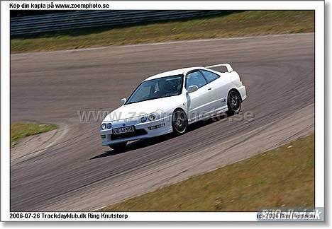 Honda Integra Type-R (solgt) - Der bliver givet gas på banen billede 8