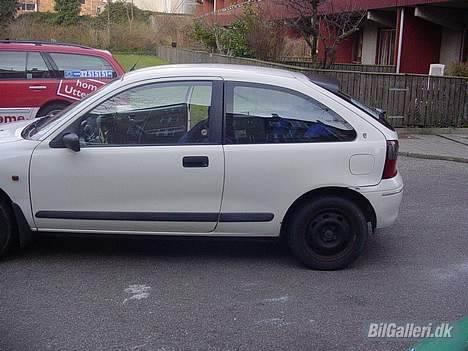 Rover 214 (SOLGT) billede 5