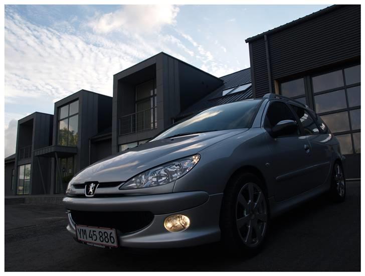 Peugeot 206 SW S-line. - Foto: creativephoto.dk billede 3