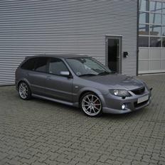 Mazda 323F 2.0 SPORTIVE - SOLGT