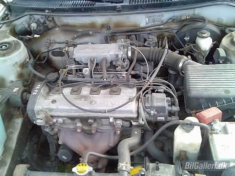 Toyota Corolla- Super Yotaen!! - og den lille motor billede 3