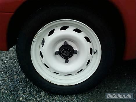 Peugeot 106 rallye - Hvide rallye fælge.. yeah.. billede 10
