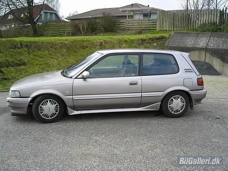 Toyota corolla (SOLGT) billede 1