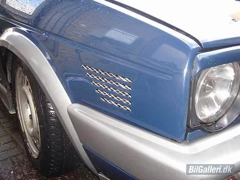 VW Golf II 1,6 *Byttet Væk* - Gæller, ser både fedt ud, men sørger også for kold luft til K&N. billede 10