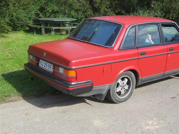 Volvo 240  billede 3