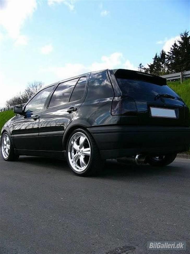 VW Golf 3 1,8 SOLGT billede 1
