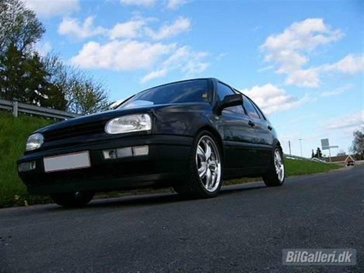 VW Golf 3 1,8 SOLGT billede 2