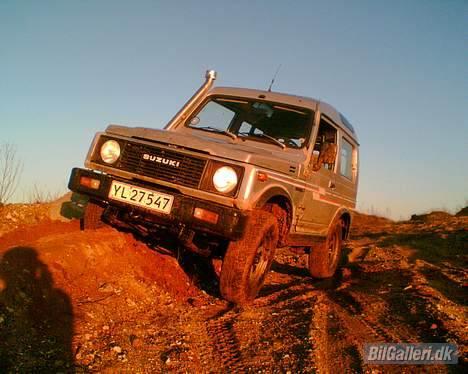 Suzuki SJ 413 High roof (SOLGT) billede 1