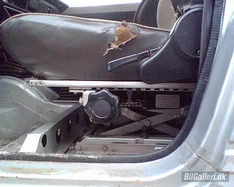 Suzuki SJ 413 High roof (SOLGT) - Nødvendigt ekstraudstyr, hvis ryggen ikke skal smadres, når det skal være sjovt... billede 12