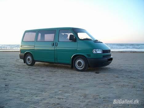 VW Transporter 2,5 TDI solgt billede 5