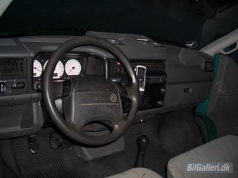VW Transporter 2,5 TDI solgt billede 9