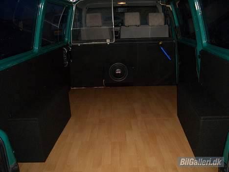 VW Transporter 2,5 TDI solgt billede 11