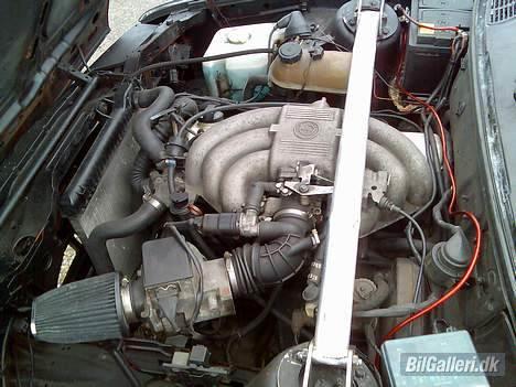 BMW 320 i  solgt billede 2