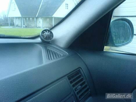 BMW E36 320i Aut. SOLGT - En DLS UP5 tweeder. Spiller så lækkert. DLS er kram! billede 9