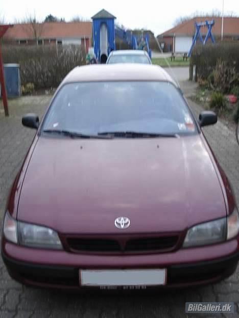 Toyota Carina E billede 4