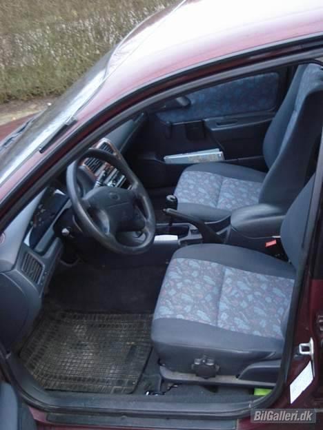 Toyota Carina E billede 7