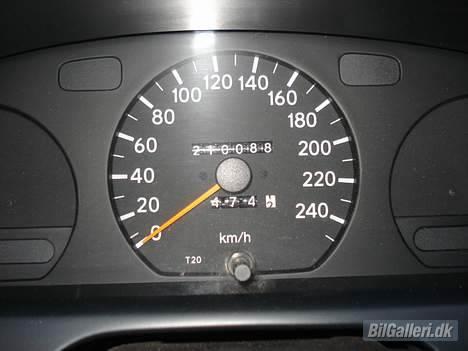 Toyota Carina E billede 9