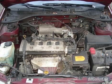Toyota Carina E billede 10