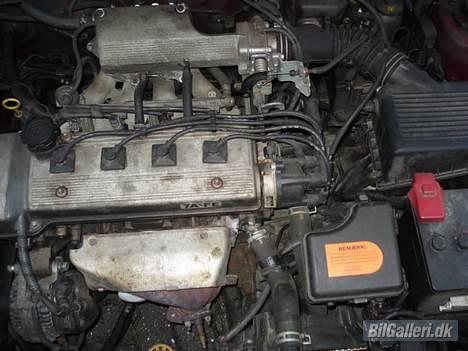 Toyota Carina E billede 11