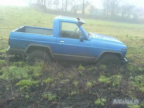 Nissan Patrol (SOLGT) - det værste er od den ikke sad fast :P billede 6