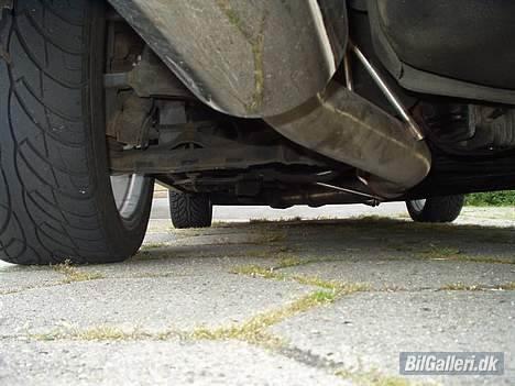 Nissan 200sx, s13 Turbo (SOLGT) - 3"fra kat og bag... bliver lavet helt oppe fra turbo... billede 4