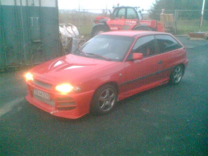 Opel Astra 1,6i NZ ( SOLGT) - Detter er et sommer billede, så ser kun sådan ud i varmen :D billede 1