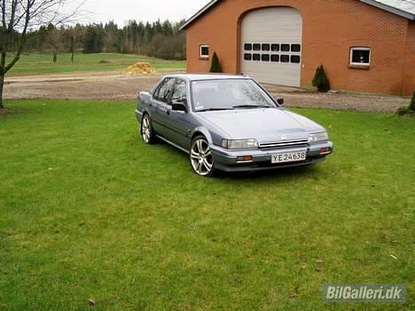 Honda Accord 1600 billede 2