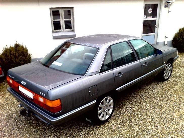 Audi 100 2.2E - 22 år gammel men stadigvæk fuld af liv :) billede 7