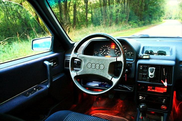 Audi 100 2.2E - Undskyld jeg roder :) billede 8