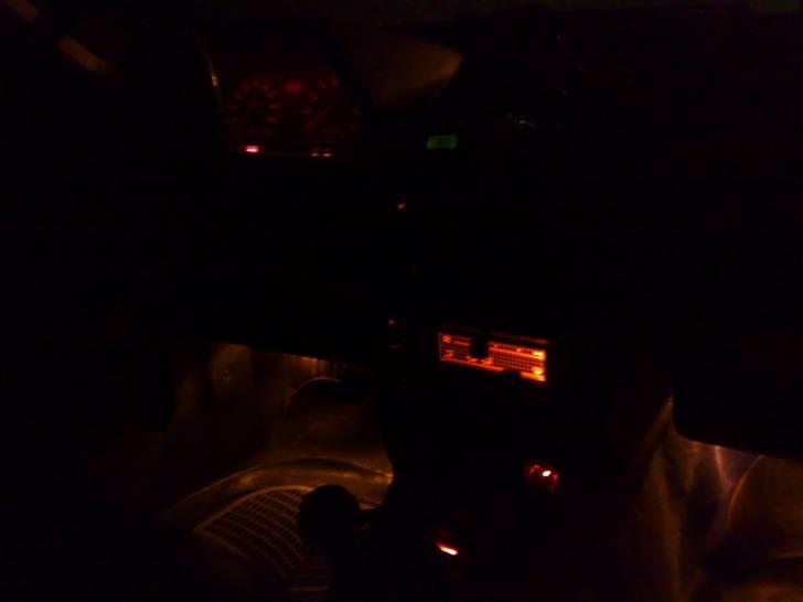 Audi 100 2.2E - Beklager kvaliteten. Dette er så lyset i den gamle Audi :) billede 9