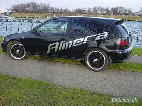 Nissan almera *SOLGT* billede 8