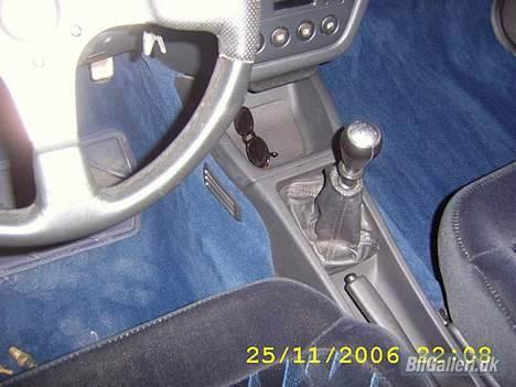 Peugeot 306 2,0 TURBO  SOLGT - gulvtæppet i samme farve som bilen billede 9