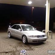 Audi A4 1.8 20V (SOLGT)